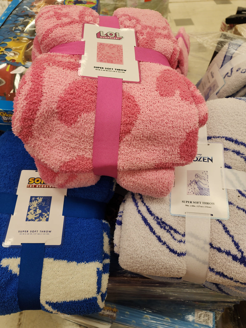 Super soft throw LOL