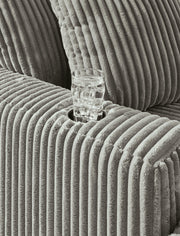 Lindyn Chaise
