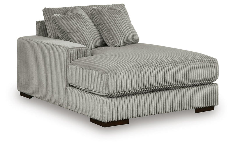 Lindyn 3-Piece Sectional with Double Chaise