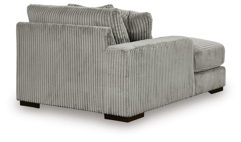 Lindyn 3-Piece Sectional with Double Chaise