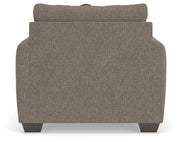 Triston-Peaks Oversized Chair