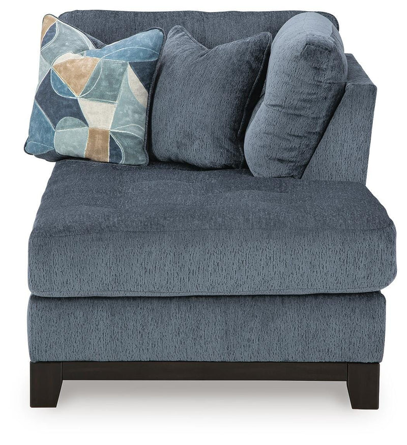 Maxon Place Right-Arm Facing Corner Chaise