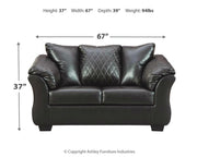 Betrillo Loveseat