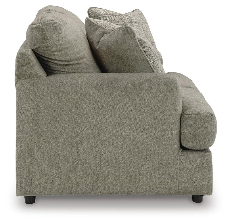 Tommaso Loveseat
