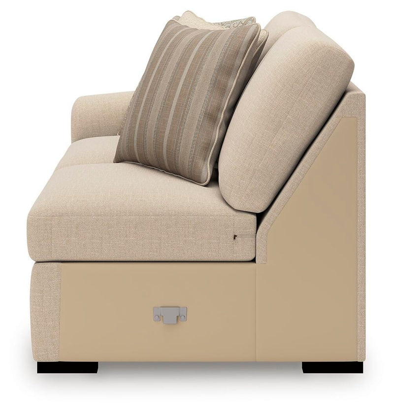 LadyMae Left-Arm Facing Loveseat