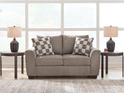 Loreo Loveseat