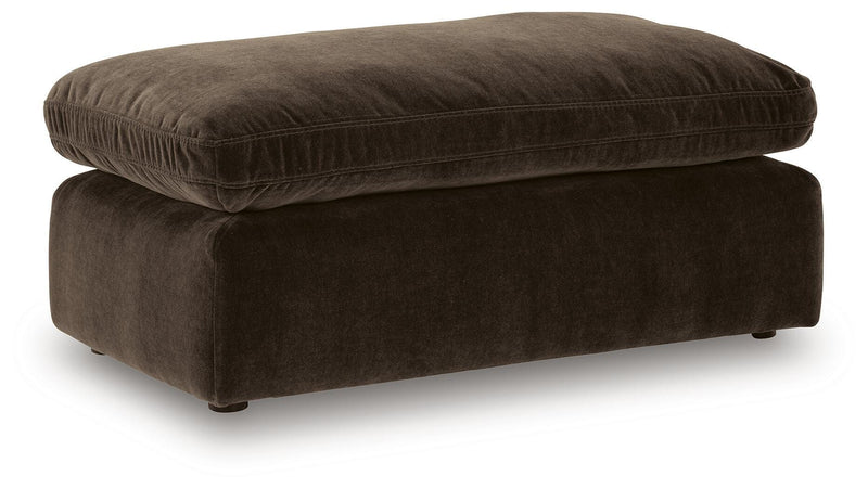Maxton Heights Ottoman
