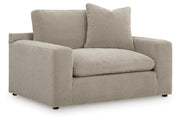 Maxton Heights Oversized Chair