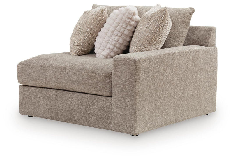 Nexora-Court Right-Arm Facing Corner Chair