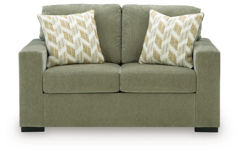 Bridgepoint Loveseat