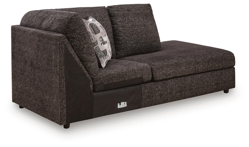 Lentiz Right-Arm Facing Corner Chaise