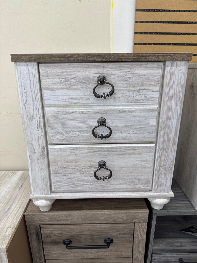 Willowton 2D Nightstand B267-92