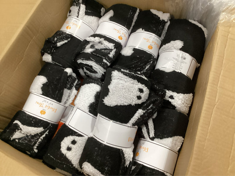 Halloween Plush Throws Ghost - Bullseye's Playground
