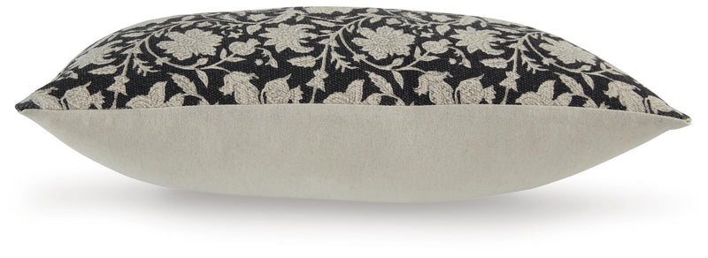 Alanderson Pillow (Set of 4)