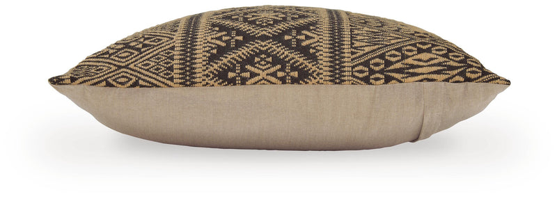 Davinwood Pillow (Set of 4)
