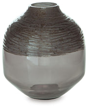 Harpwick Vase