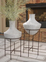 Estonbank Vase Set