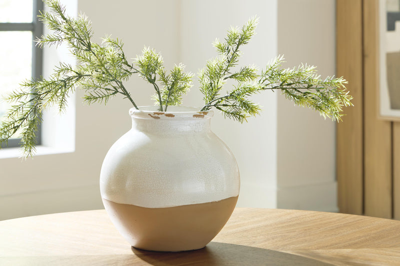 Vercott Vase