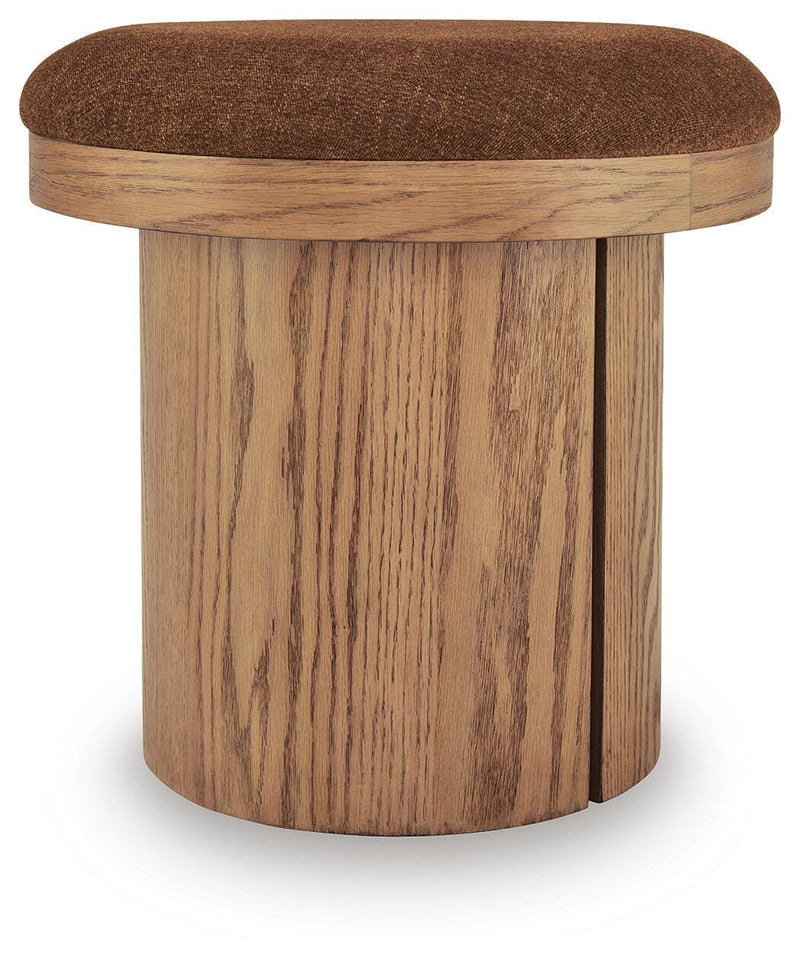 Lewisen Stool