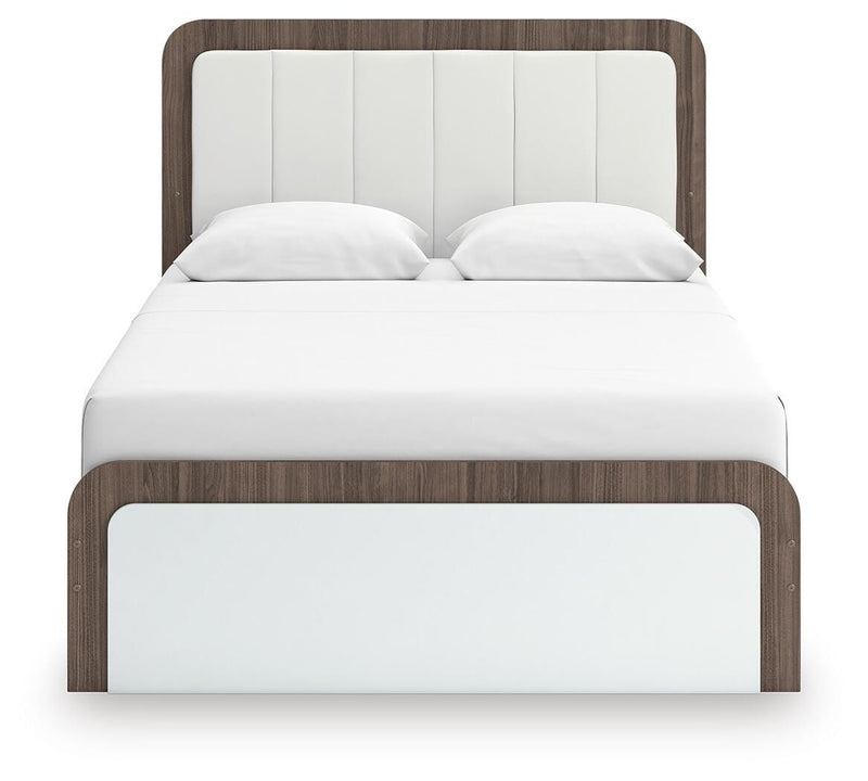 Kendanport Queen Upholstered Platform Bed, Dresser and Mirror