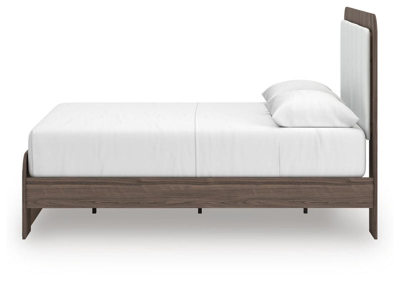 Kendanport Queen Upholstered Bed and 2 Nightstands
