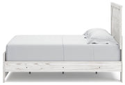 Gerridan Queen Bed with Mirrored Dresser and Nightstand