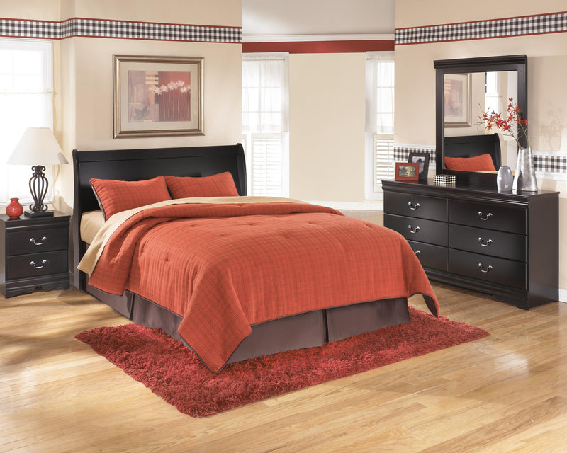 Huey Vineyard Queen Sleigh Headboard, Dresser, Mirror and Nightstand