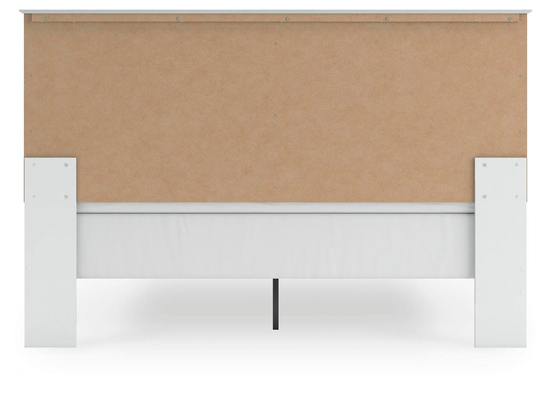 Bostwick Shoals King Panel Bed and Chest