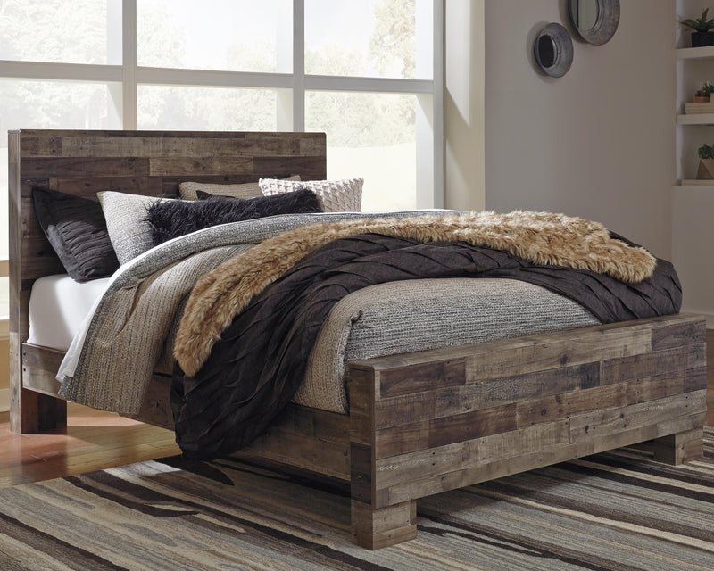 Derekson Queen Bed with Mirrored Dresser and Nightstand