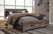 Derekson King Panel Bed and 2 Nightstands