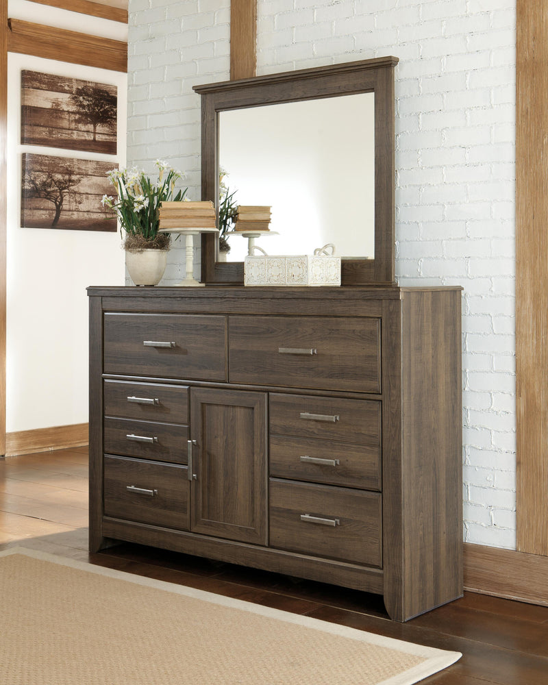 Juararo Queen Poster Bed, Dresser and Mirror