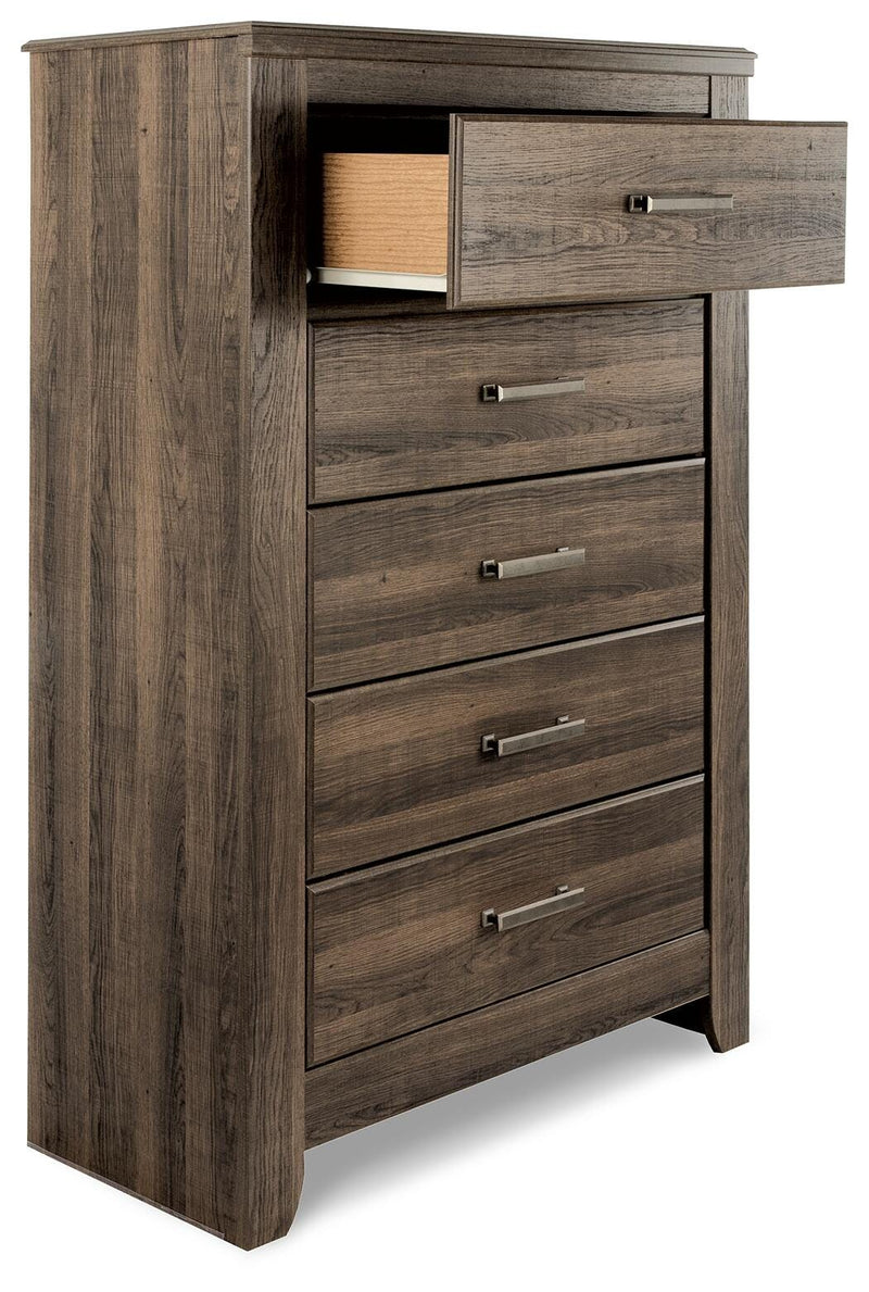 Juararo California King Poster Bed, Dresser, Mirror, Chest and 2 Nightstands