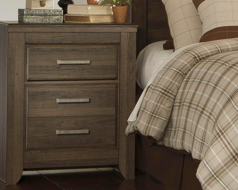 Juararo King Panel Bed and 2 Nightstands