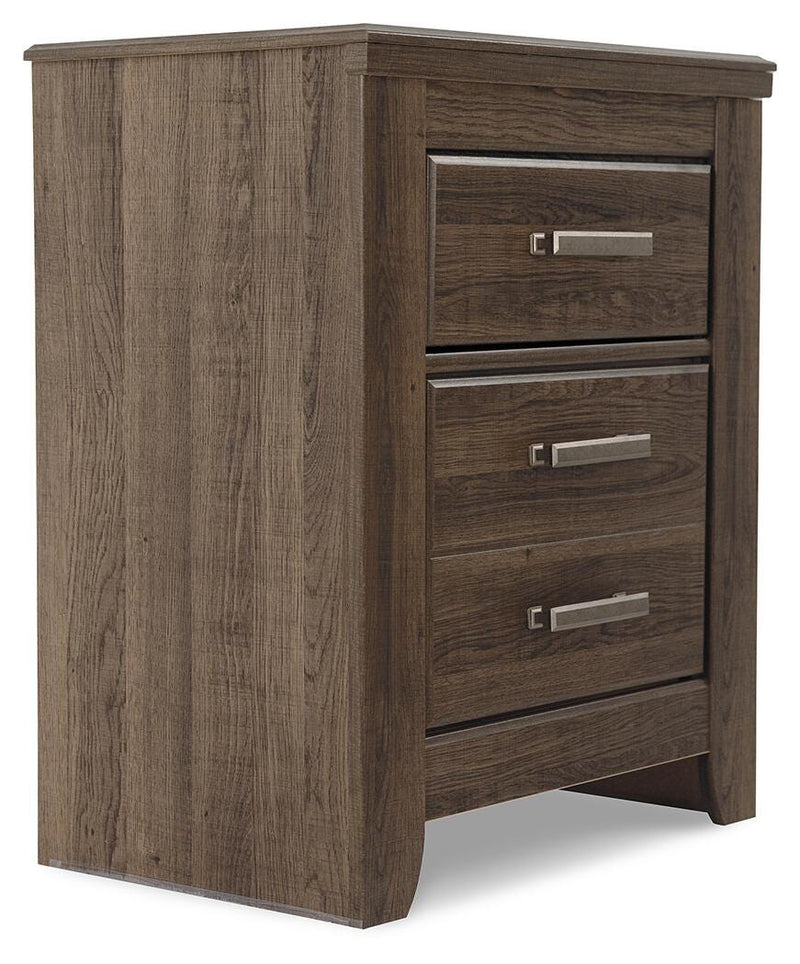 Juararo King Poster Bed, Dresser, Mirror and 2 Nightstands