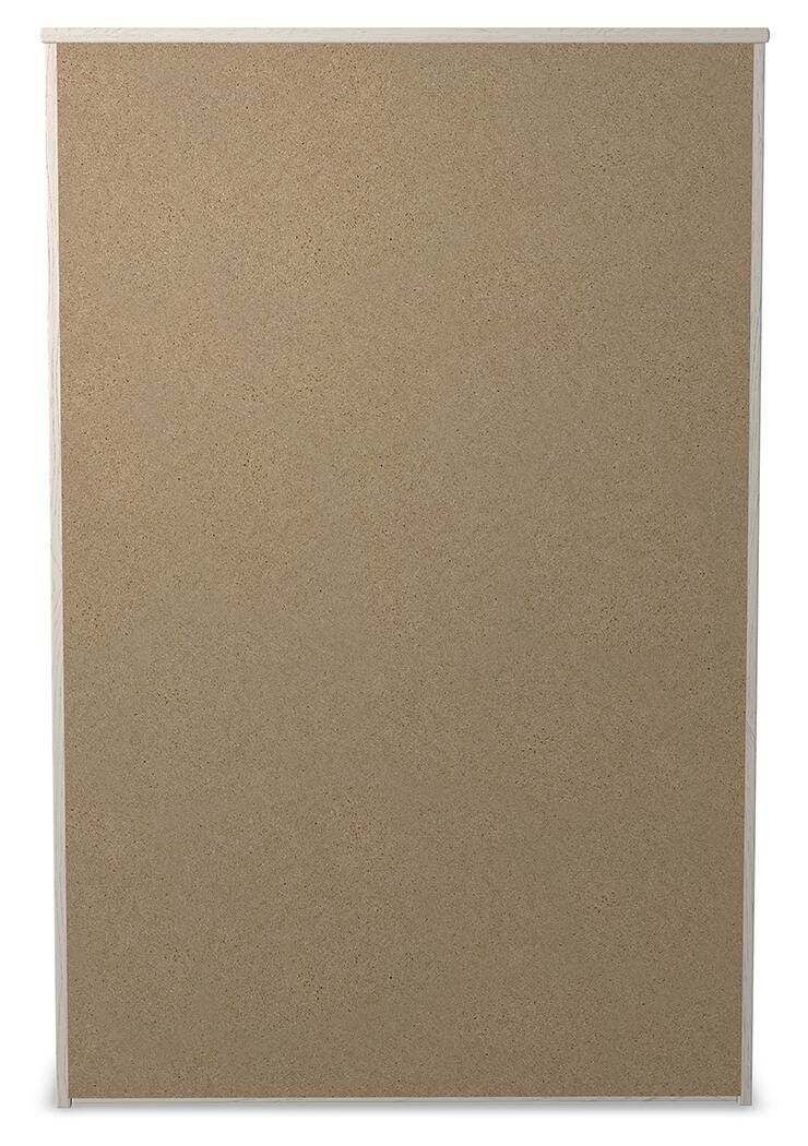Stelsie Chest of Drawers