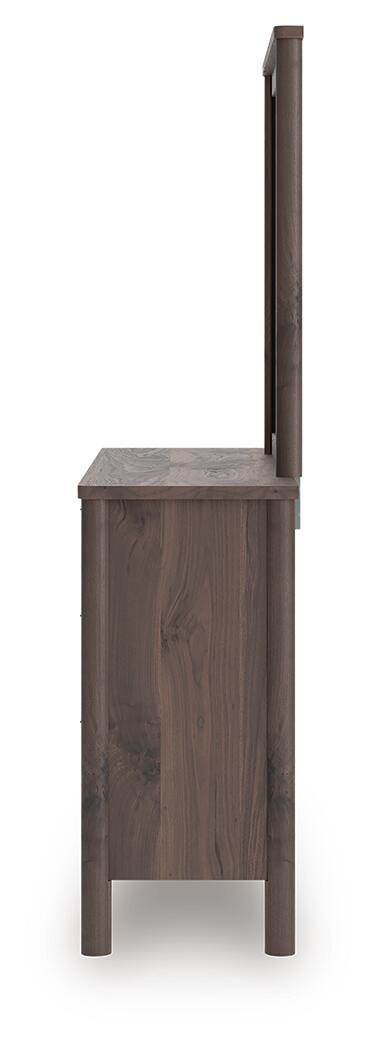 Pamytta Queen Panel Bed, Dresser, Mirror and Nightstand