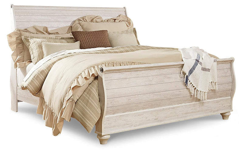 Willowton King Sleigh Bed and 2 Nightstands