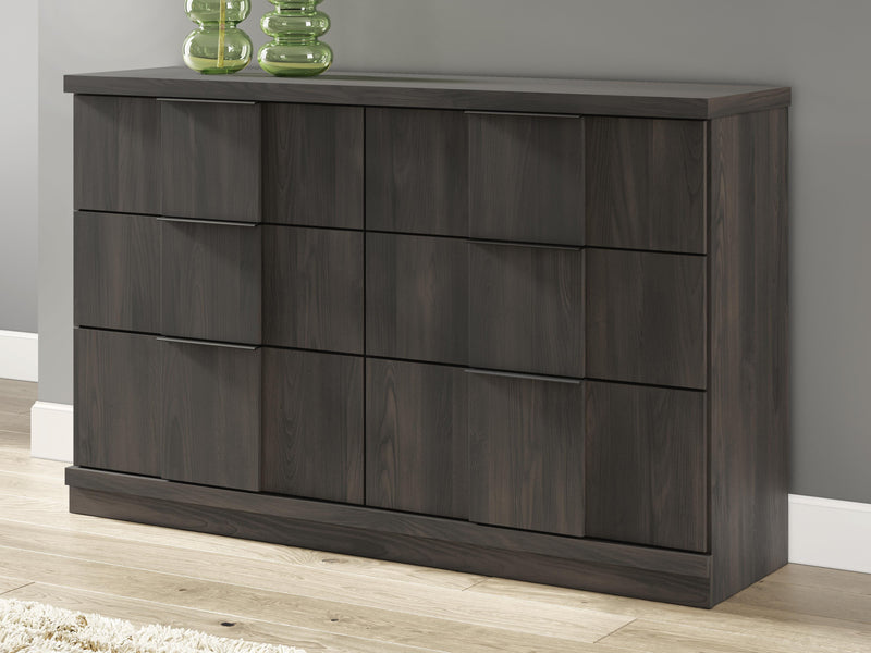 Shaehartin Dresser