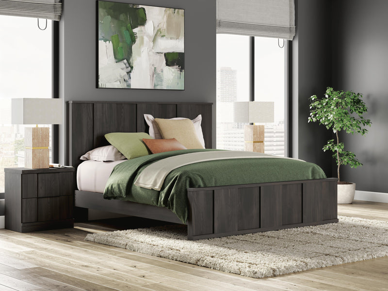 Shaehartin King Panel Platform Bed