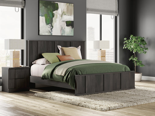 Shaehartin King Panel Platform Bed