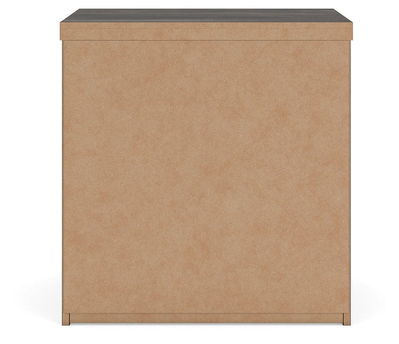 Shaehartin Nightstand