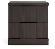 Shaehartin Nightstand