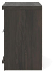 Shaehartin Nightstand