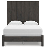 Fraluna Queen Panel Bed, Dresser, Mirror, and Nightstand