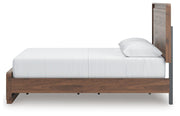 Fortlorn Queen Panel Bed