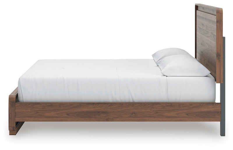 Fortlorn California King Panel Bed