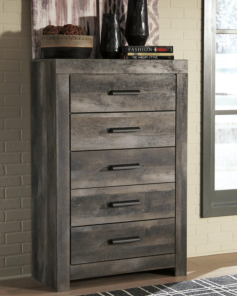 Wynnlow King Crossbuck Panel Bed and Chest