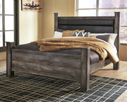 Wynnlow King Poster Bed