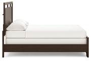 Covetown California King Panel Bed, Dresser and Mirror