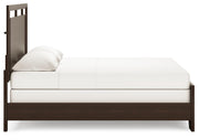 Covetown King Panel Bed, Dresser and Mirror